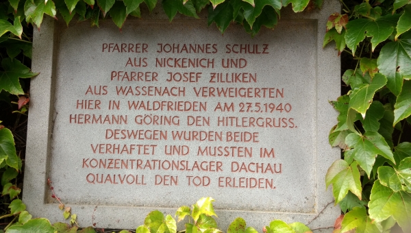 Zwei katholische Geistliche, die Göring nicht grüßen wollten